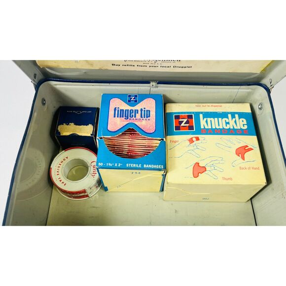 Antique Johnson & Johnson First Aid Wood's Emergency Case Metal Supplies TIN - Picture 6 of 9